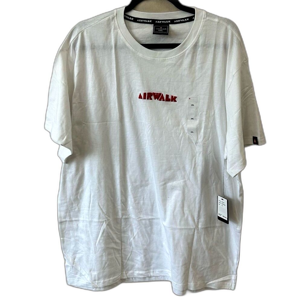 AirWalk T-Shirt Men’s Size 2XL White Red Embroidered Red Logo